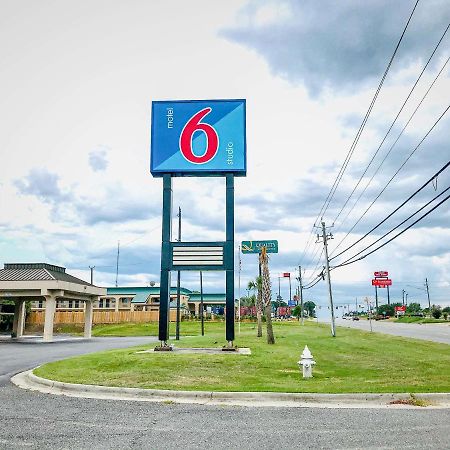Studio 6 Dublin, Ga Luaran gambar